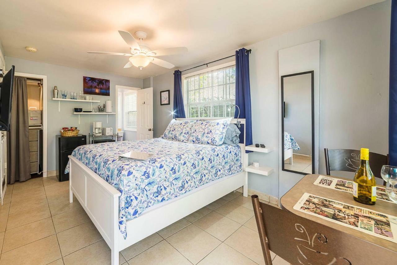 פורט לודרדייל The Blue Door Inn מראה חיצוני תמונה